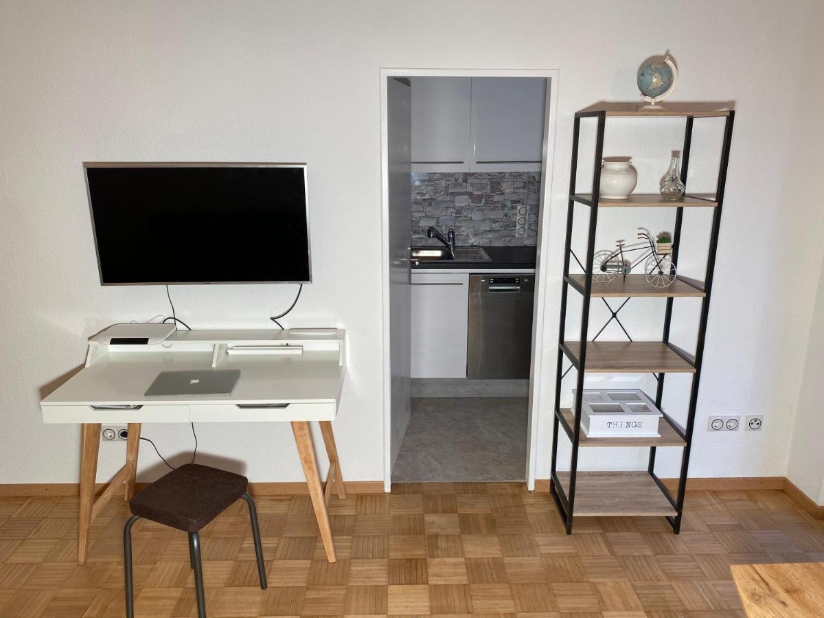 Apartment Private In Fürstenfeldbruck, Nahe Ammersee/münchen/augsburg